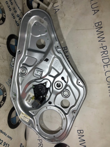 Механізм склопідйомника двері задньої, правої 834022P000 HYUNDAI