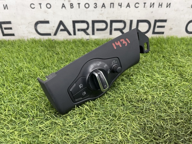 Перемикач світла фар, на "торпеді" 8K0941531AS VAG