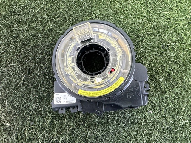 Кільце рульового Airbag 8K0953568F VAG