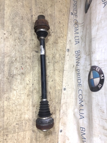 Привід задній 8R0501203C VAG