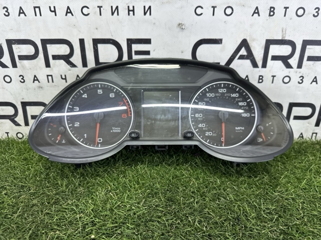 Щиток приладів (комбінація) 8R0920981G VAG