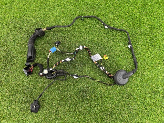 Електропроводка передніх дверей 8V4971030G VAG