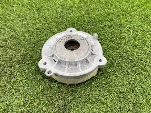 Подушка амортизатора переднього 8W0413333 VAG
