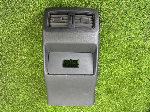 Декоративна накладка центральної консолі 969306RR1A NISSAN
