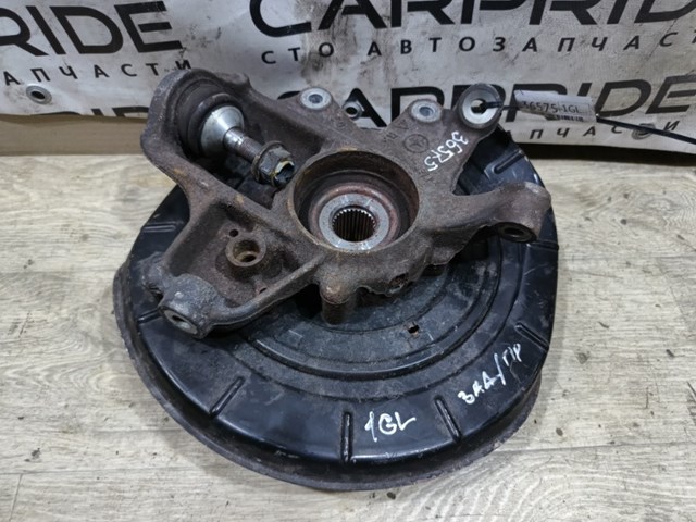 Цапфа поворотного кулака A1643500808 MERCEDES