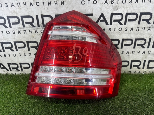 Ліхтар задній правий A1648203664 MERCEDES