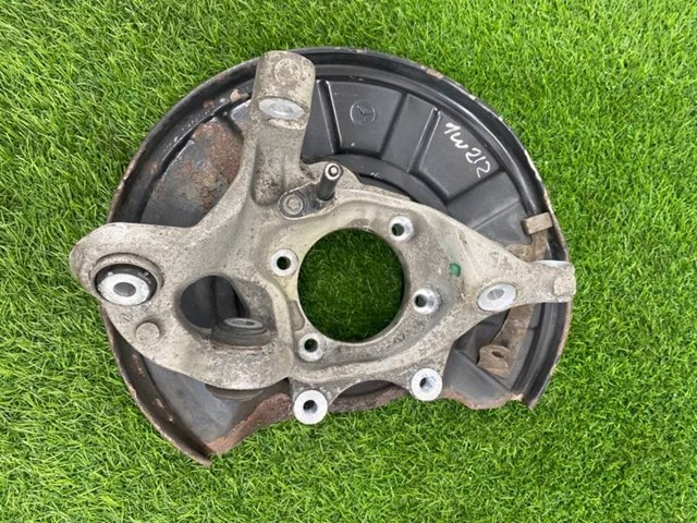 Цапфа поворотна права A2123500241 MERCEDES