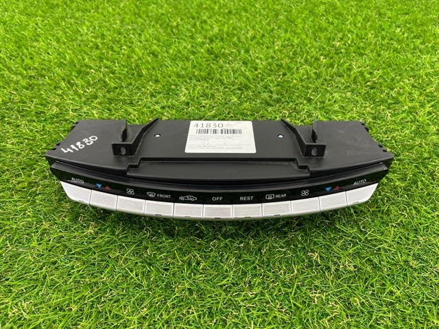Блок кнопок центральної консолі A2218709810 MERCEDES