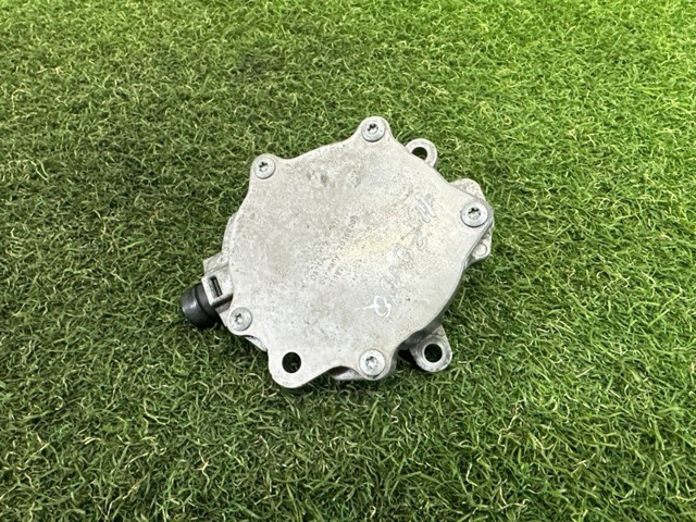 Насос вакуумний BB5E2A451BD LAND ROVER