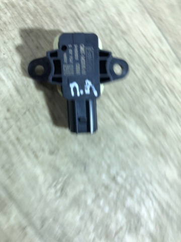 Датчик AIRBAG передній HM5Z14B345A FORD