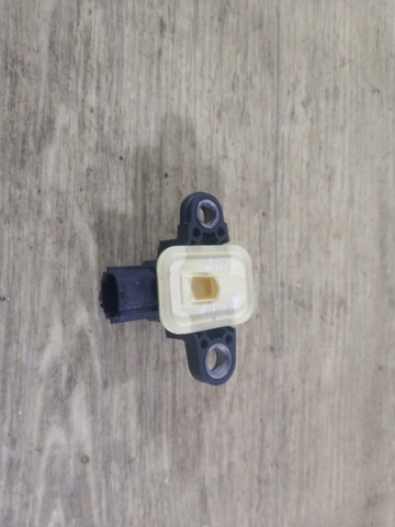 Датчик подушки безпеки K88361MA0J NISSAN
