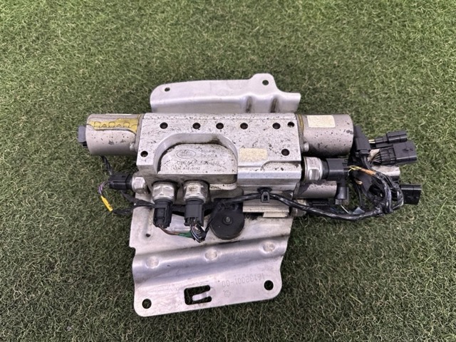 Блок клапанів гідравлічної підвіски AБС (ABS) LR035463 LAND ROVER