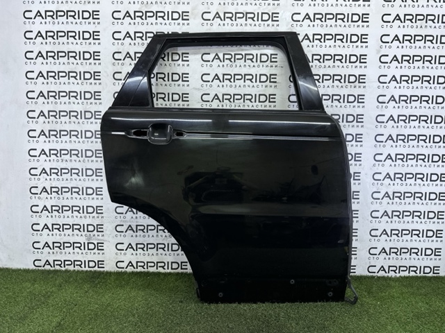 Двері пасажирські задні праві LR044228 LAND ROVER