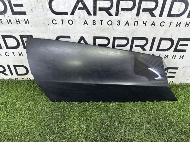 Накладка стійки кузова зовнішня, задня права LR061128 LAND ROVER