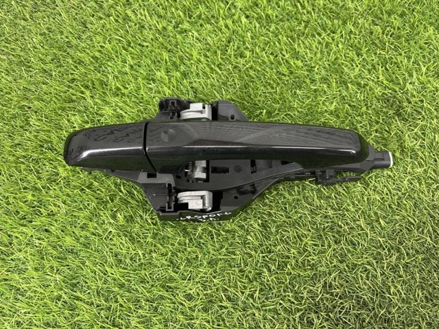 Ручка передньої двері зовнішня LR061200 LAND ROVER