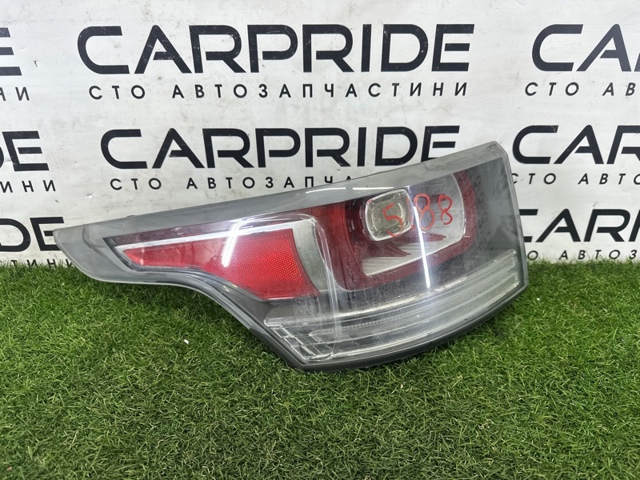 Ліхтар задній лівий LR061589 LAND ROVER