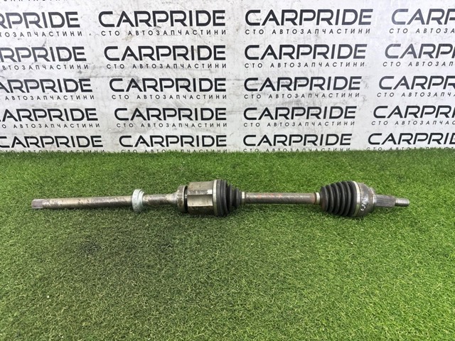 Привід передній правий LR061603 LAND ROVER