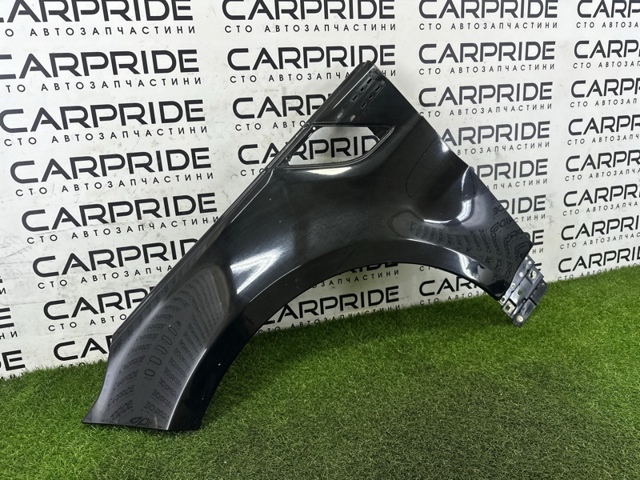 Переднє ліве крило LR061824 LAND ROVER