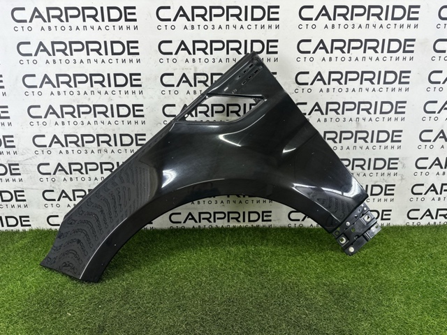 Ліве переднє крило LR061824 LAND ROVER