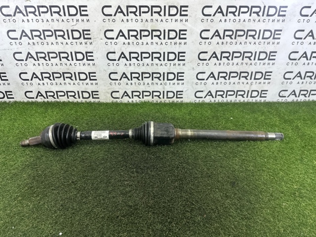 Привід правий LR064635 LAND ROVER
