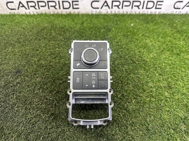 Блок кнопок центральної консолі LR070858 LAND ROVER