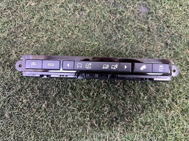 Блок кнопок центральної консолі LR079453 LAND ROVER