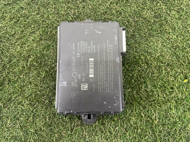 Датчик безключового доступу дверей (приймач ключа) LR080744 LAND ROVER