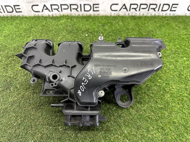 Колектор впускний LR083482 LAND ROVER