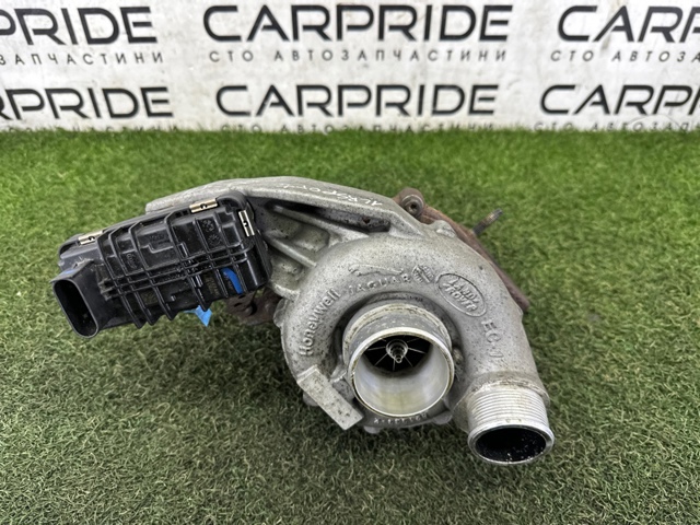 Турбонаддув LR084606 LAND ROVER