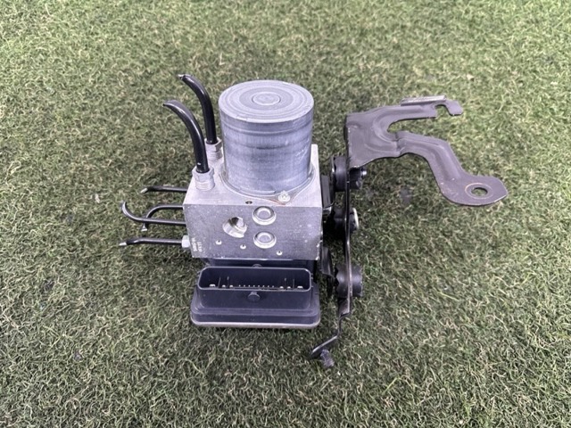 Блок АБС гідравлічний LR112596 LAND ROVER
