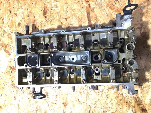 Головка блоку RF8E5E6090AA FORD