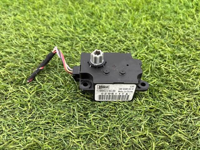 Двигун заслінки рециркуляції повітря T1006419G RENAULT