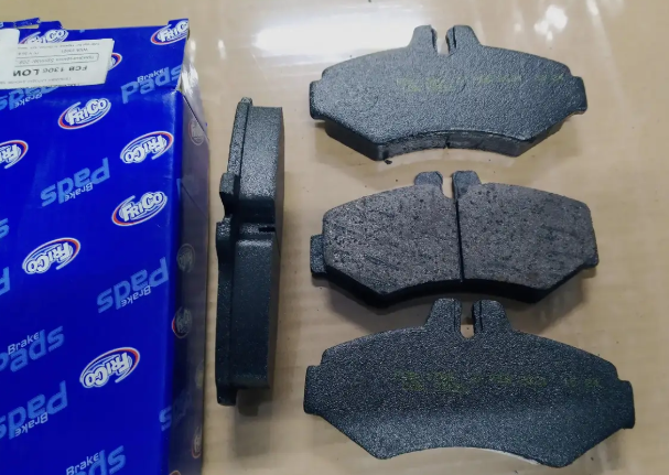 Задні гальмівні колодки FCB1306 FRICO