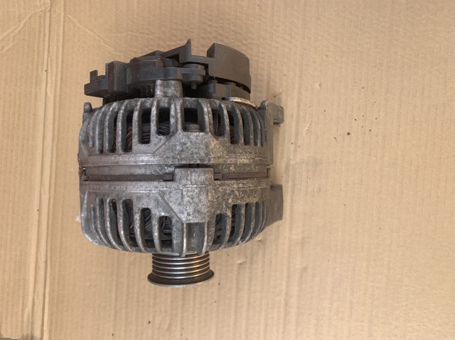 Генератор 0124515080 BOSCH