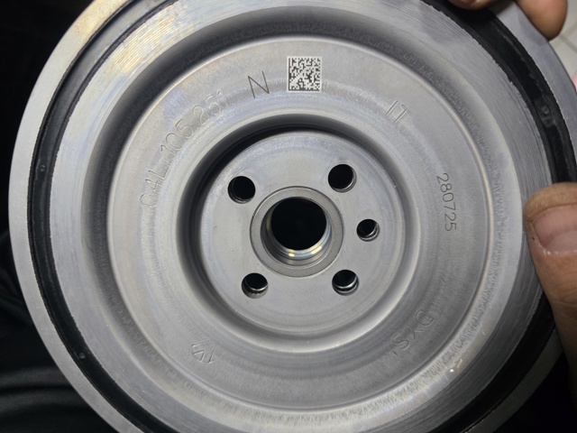Демпферний шків колінвала 04L105251N VAG