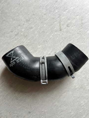 Шланг (патрубок) радіатор EGR, відведення 04L131521AE VAG