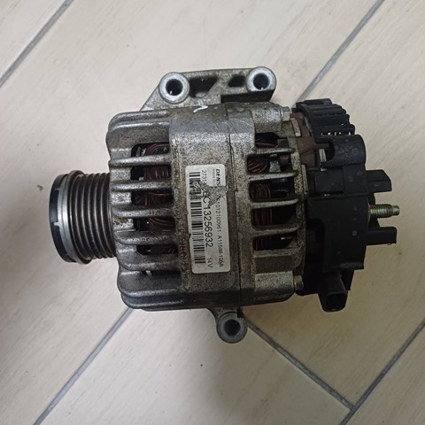Авто генератор 13256932 GM