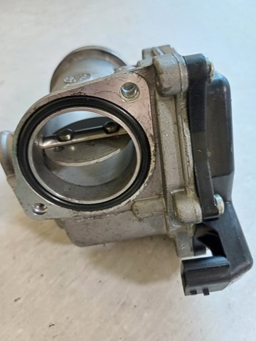 Дросільна заслінка в зборі 8200614985 RENAULT