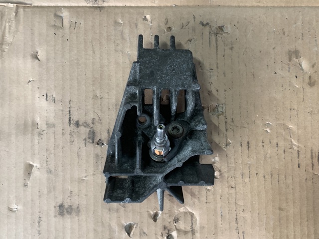 Тримач форсунки дизельної 8200771226 NISSAN