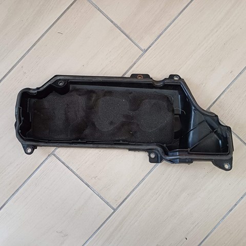 Кришка двигуна декоративна 8200805844 RENAULT