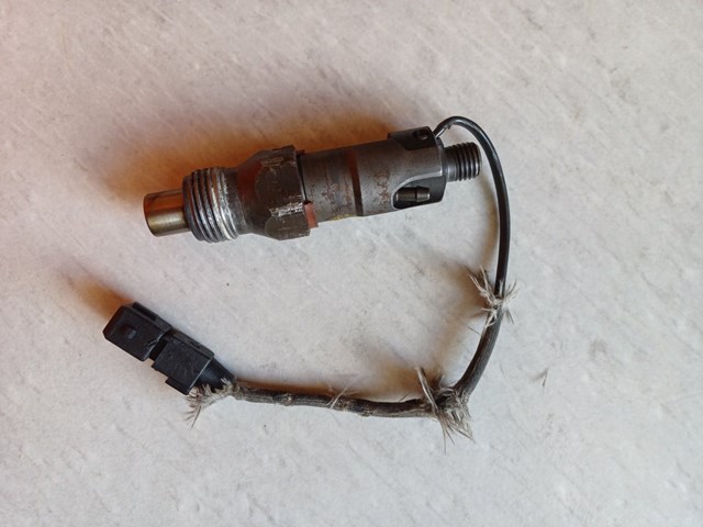 Форсунка дизельна в зборі, розпилювач + тримач LDCR02001AB1 RENAULT