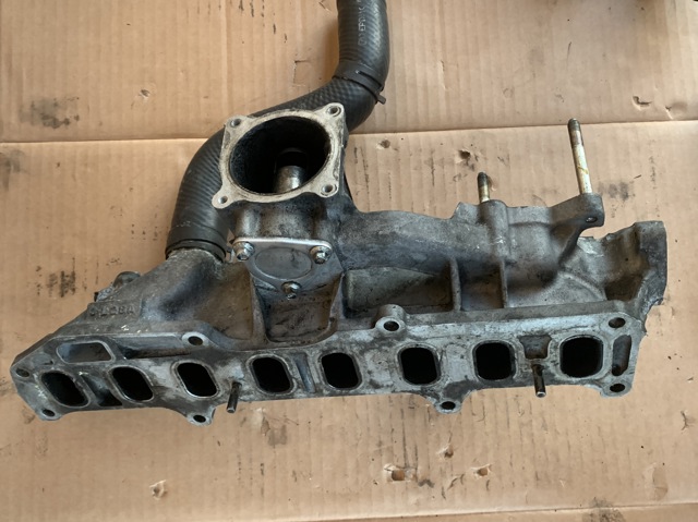 Колектор впускний SH0113100B MAZDA