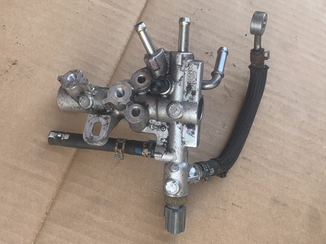 Зворотній клапан повернення палива SH011327X MAZDA