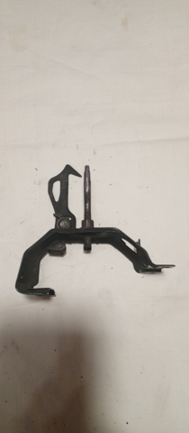 Стояк-гак замка капота 51237164801 BMW