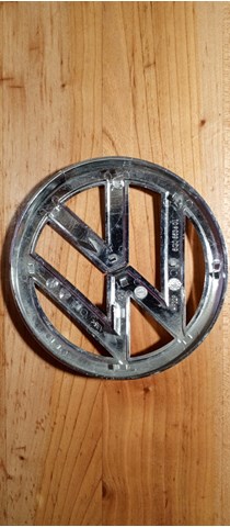 Емблема на решітку радіатора 5G0853601 VAG