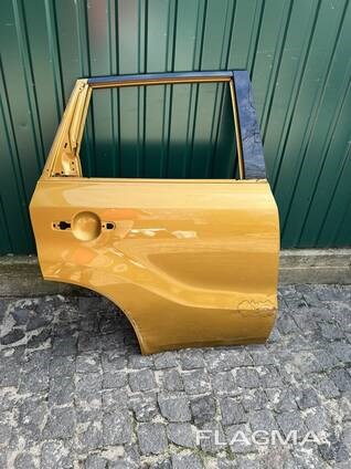 Двері пасажирські задні праві 6800354P01000 SUZUKI