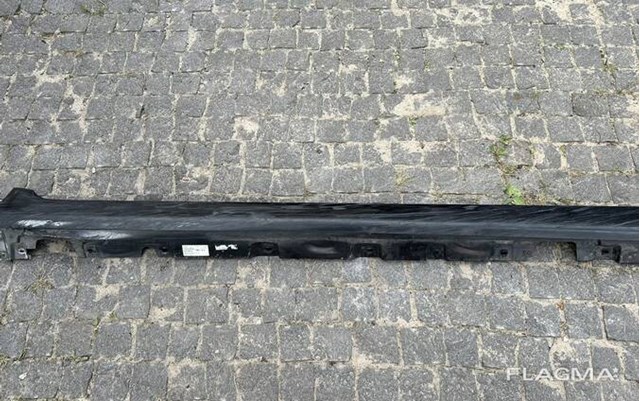 Поріг зовнішній правий 7184774 BMW