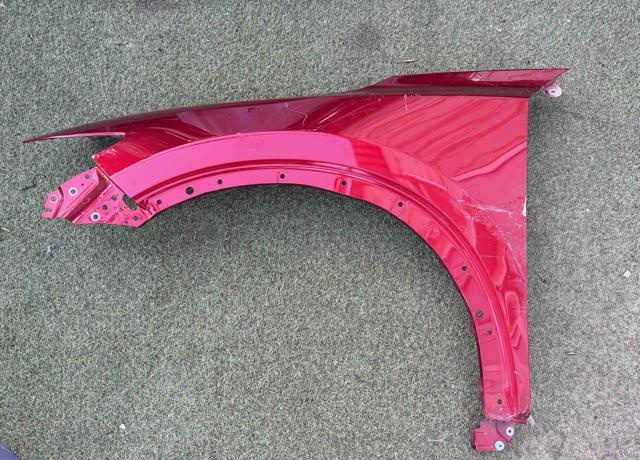 Ліве переднє крило KB7W52211 MAZDA