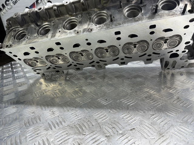 Головка двигуна 11127588249 BMW