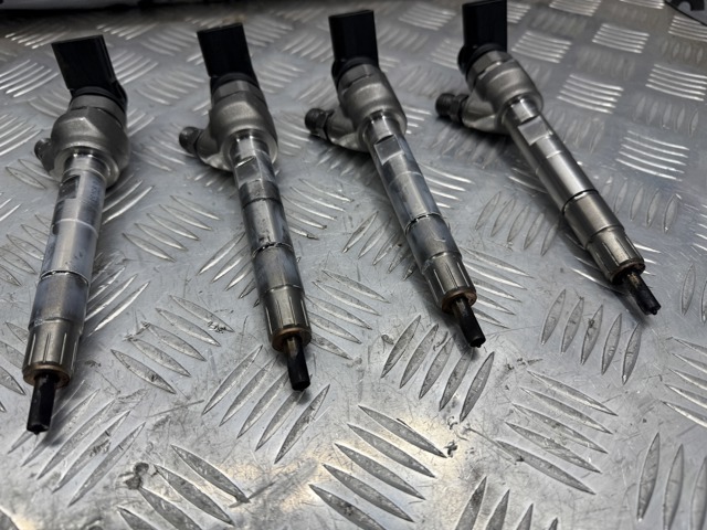 Форсунка інжектора 13538472208 BMW